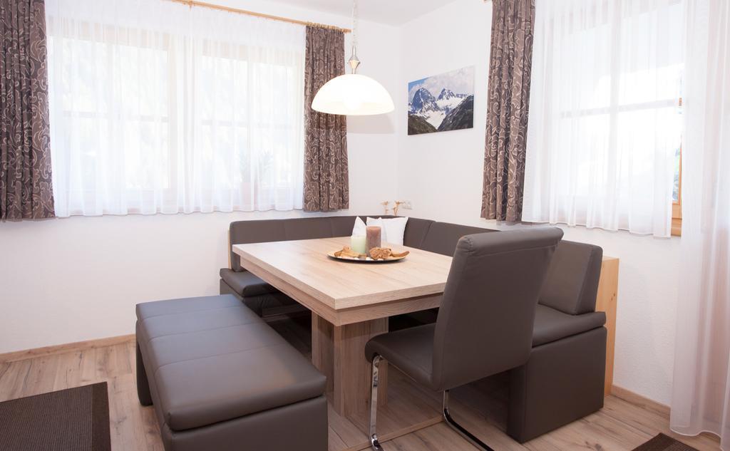 Alp Chalet Appartement Kappl  Room photo